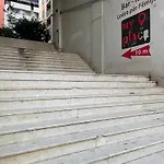 - Private 3 לינה וארוחת בוקר טיראנה