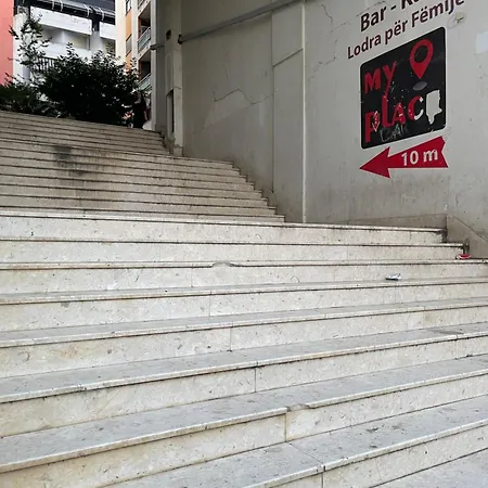 - Private 3 Nocleg ze śniadaniem Tirana