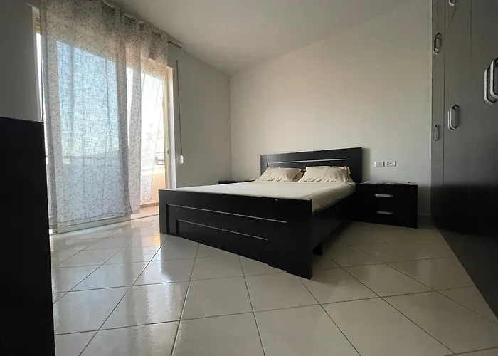 - Private 3 3* טיראנה